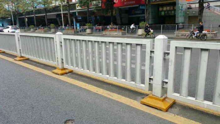 廣東護欄,東莞護欄,圍墻護欄,陽臺護欄,安全防護欄
