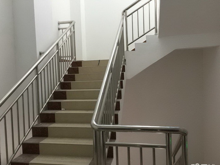 廣東護(hù)欄,東莞護(hù)欄,圍墻護(hù)欄,陽臺(tái)護(hù)欄,安全防護(hù)欄